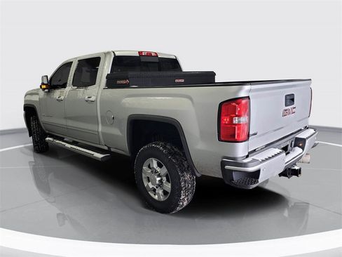 Used 2018 GMC Sierra 3500 Denali w/ Duramax Plus Package image 4