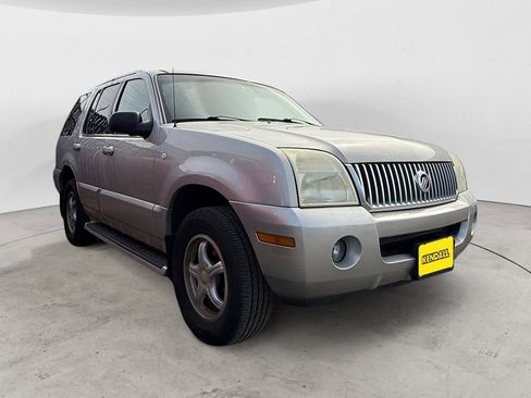 Used 2004 Mercury Mountaineer AWD V8 image 4
