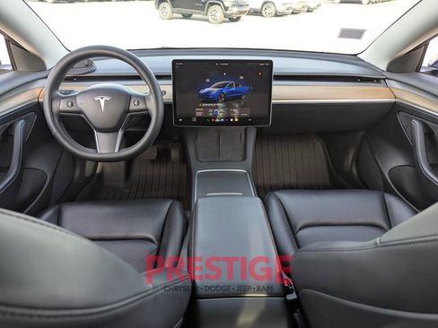 Used 2023 Tesla Model 3 Standard Range image 28