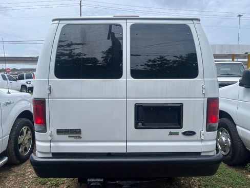 Used 2013 Ford E-350 and Econoline 350 XL w/ PWR Windows & Locks Group RWD image 4