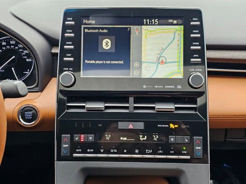 Used 2019 Toyota Avalon Limited w/ Preferred Accessory Package image 13