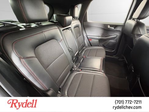 Used 2025 Ford Escape ST-Line Select AWD/4WD image 17