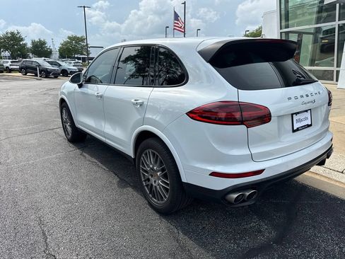 Used 2016 Porsche Cayenne S AWD/4WD image 4