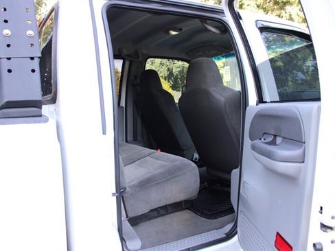 Used 2002 Ford F350 XLT image 6