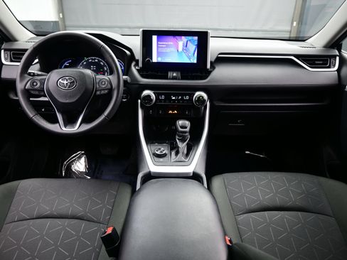 Used 2024 Toyota RAV4 XLE w/ Convenience Package AWD/4WD image 17