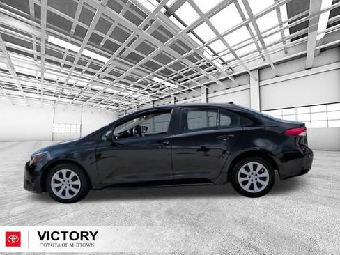 Used 2024 Toyota Corolla LE FWD image 6