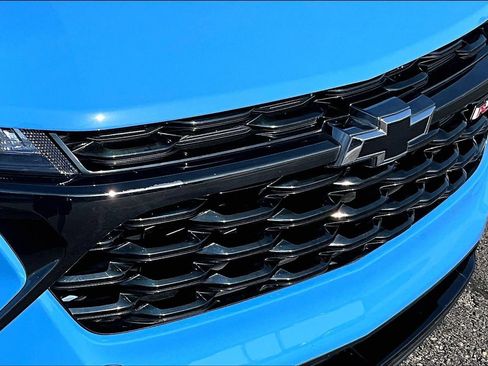 Used 2024 Chevrolet Trax RS w/ Driver Confidence Package FWD image 28