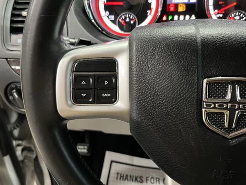 Used 2016 Dodge Grand Caravan SXT w/ Rear Park Assist Package image 20