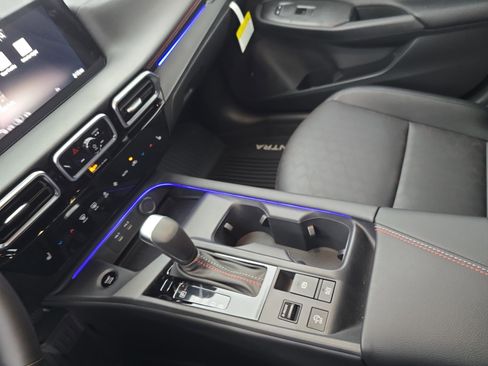 New 2026 Nissan Sentra SR w/ SR Premium Package FWD image 23