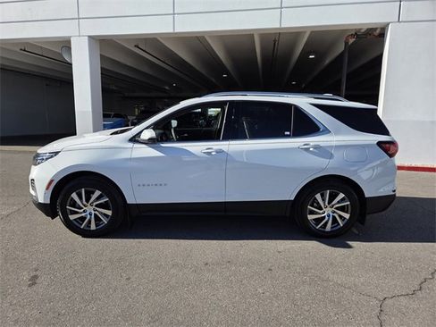 Certified 2023 Chevrolet Equinox Premier image 3