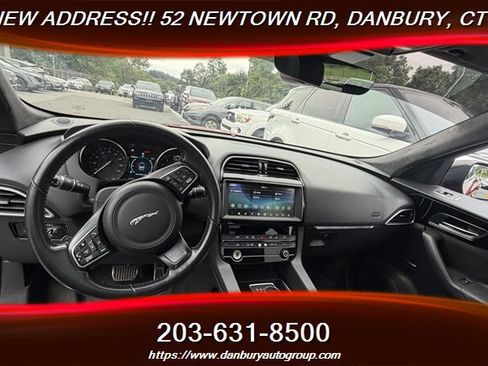 Used 2019 Jaguar F-PACE Premium AWD/4WD image 15