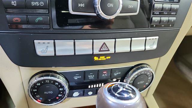 Used 2012 Mercedes-Benz C 300 4MATIC Sedan image 16