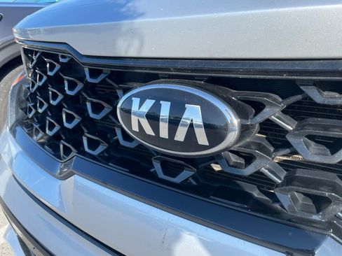 Certified 2021 Kia Sorento S w/ Panoramic Sunroof Package FWD image 4