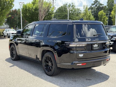 Used 2026 Jeep Grand Wagoneer Limited AWD/4WD image 8
