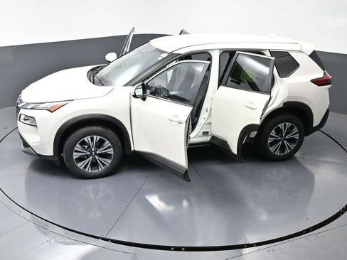 Used 2023 Nissan Rogue SV image 67