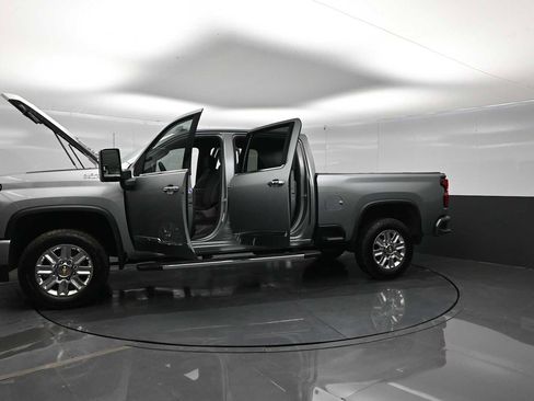 Used 2025 Chevrolet Silverado 2500 High Country w/ Z71 Off-Road Package AWD/4WD image 45