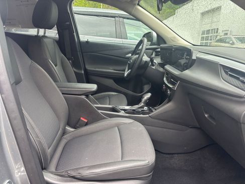 Used 2025 Buick Encore GX Preferred FWD image 27