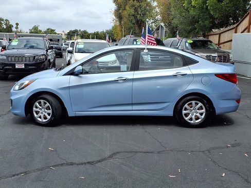 Used 2013 Hyundai Accent GLS FWD image 3