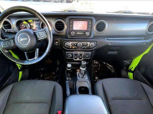 Used 2021 Jeep Gladiator Willys image 15