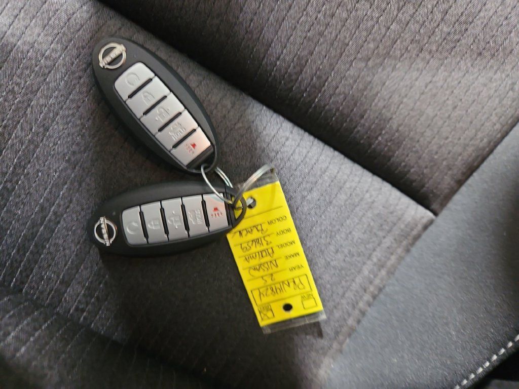 Certified 2025 Nissan Altima 2.5 S FWD image 29