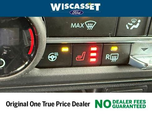 New 2025 Ford Bronco Badlands image 16