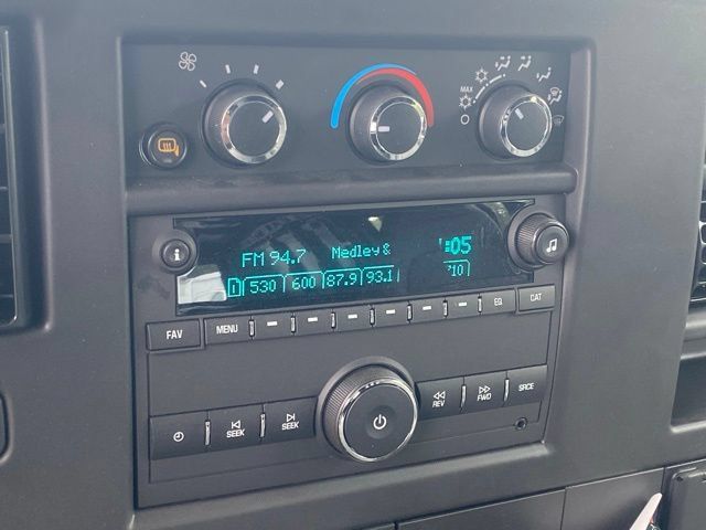 New 2025 GMC Savana 3500 Extended w/ Driver Convenience Package RWD image 21