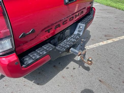 Used 2023 Toyota Tacoma Limited AWD/4WD image 16
