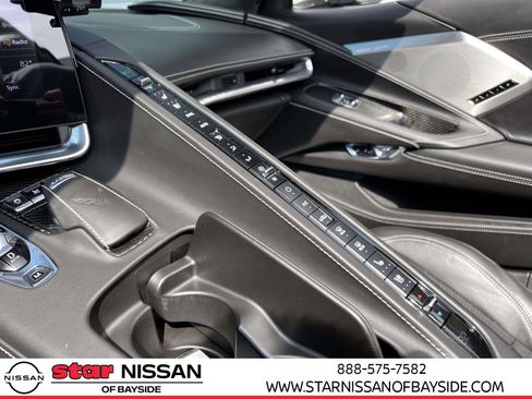 Used 2023 Chevrolet Corvette Stingray Premium Conv w/ Z51 Performance Package image 29