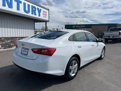 Used 2025 Chevrolet Malibu LS image 15