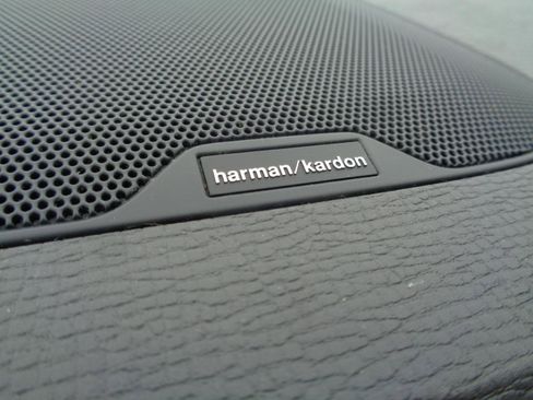 Used 2016 Volvo XC60 T5 Platinum w/ Protection Package image 35