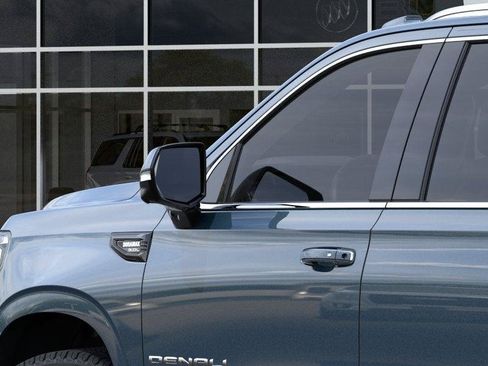 New 2026 GMC Yukon XL Denali Ultimate w/ LPO, Floor Liner Package AWD/4WD image 12