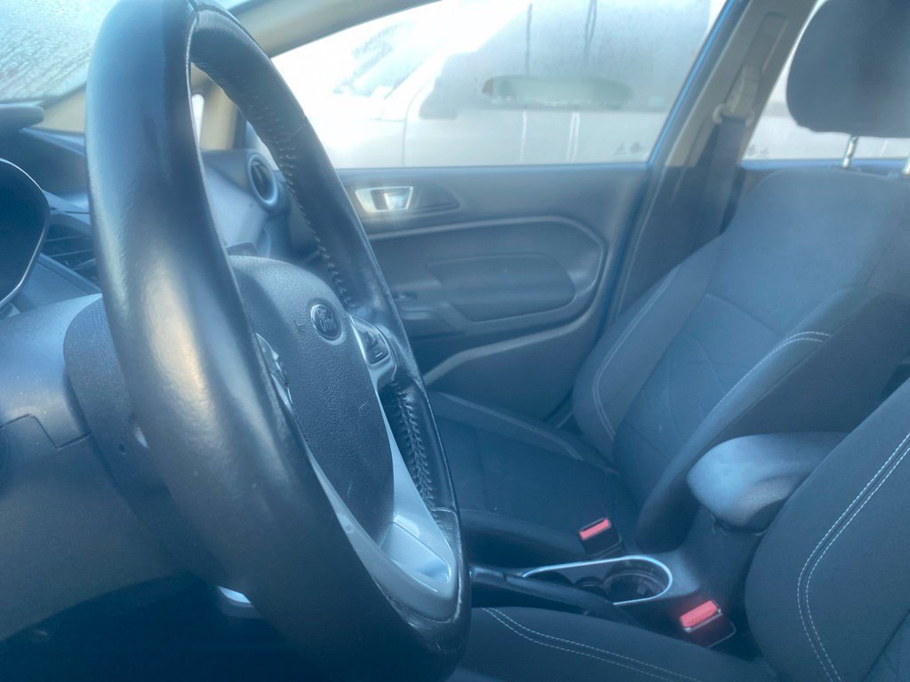 Used 2015 Ford Fiesta SE FWD image 13