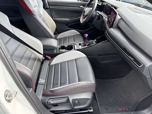Used 2024 Volkswagen GTI SE FWD image 13