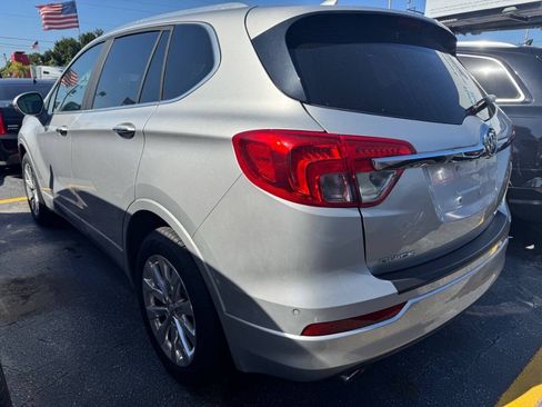 Used 2017 Buick Envision Essence FWD image 3