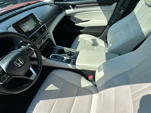 Used 2020 Honda Accord Touring image 23