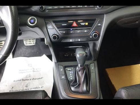 Used 2018 Hyundai Elantra Sport image 23