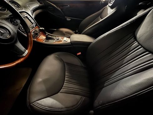 Used 2009 Mercedes-Benz SL 550 image 25