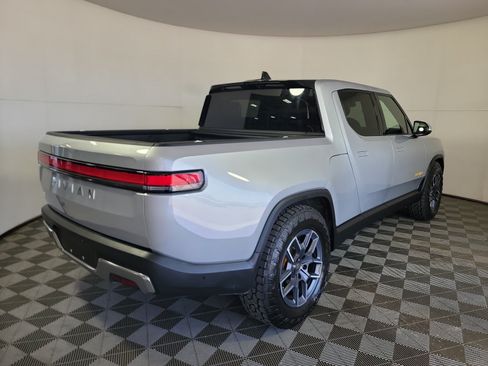 Used 2022 Rivian R1T Adventure AWD/4WD image 39