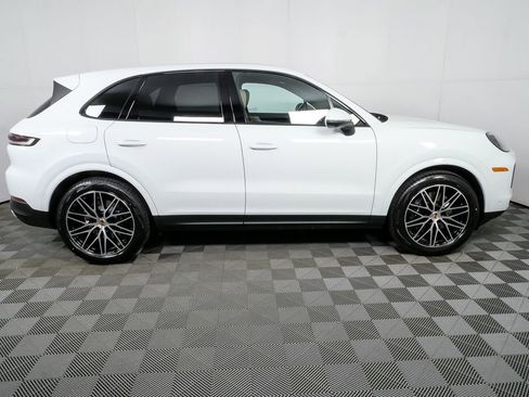 New 2026 Porsche Cayenne image 29