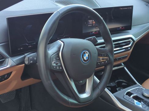 Certified 2023 BMW i4 eDrive35 RWD image 18