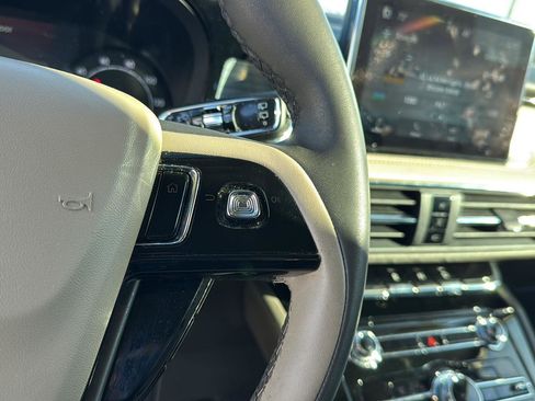 Used 2022 Lincoln Corsair FWD image 19