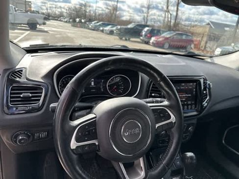 Used 2018 Jeep Compass Limited w/ Navigation Group image 6