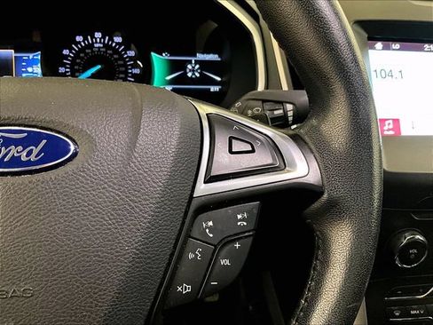 Used 2016 Ford Edge SEL w/ Equipment Group 201A AWD/4WD image 19