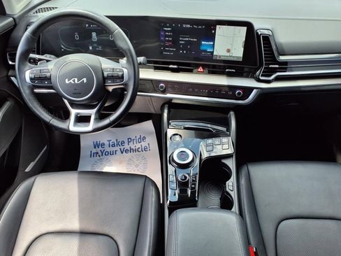 Certified 2023 Kia Sportage EX image 8