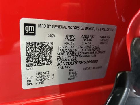 Used 2024 Chevrolet Equinox EV LT FWD image 8