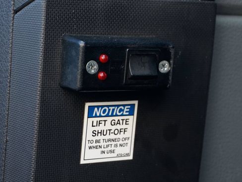 Used 2016 Ford F650 2WD Crew Cab Super Duty image 28