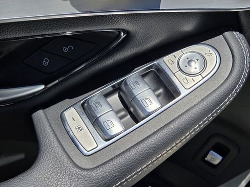 Certified 2022 Mercedes-Benz GLC 300 image 24