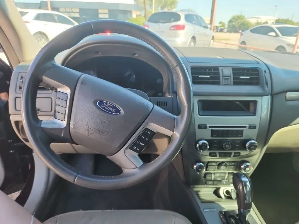 Used 2011 Ford Fusion SEL FWD image 14