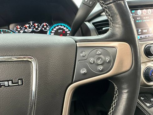 Used 2019 GMC Yukon Denali w/ Denali Ultimate Black Edition AWD/4WD image 60
