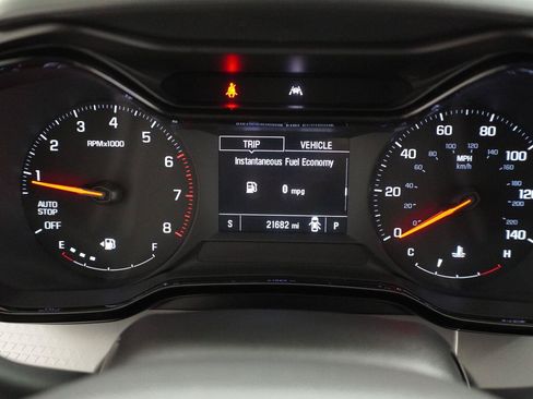 Used 2025 Chevrolet Trax LS FWD image 12